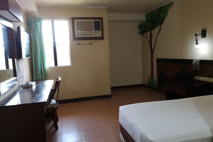 Room 12 of 42