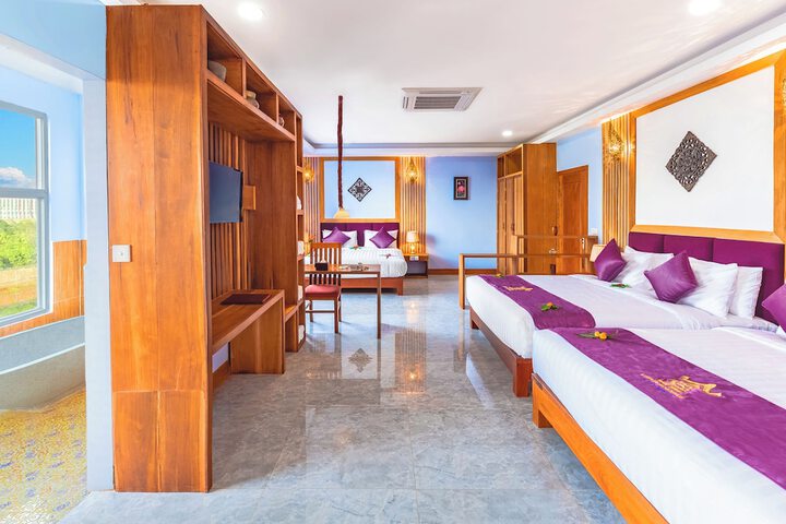 Room 14 of 119