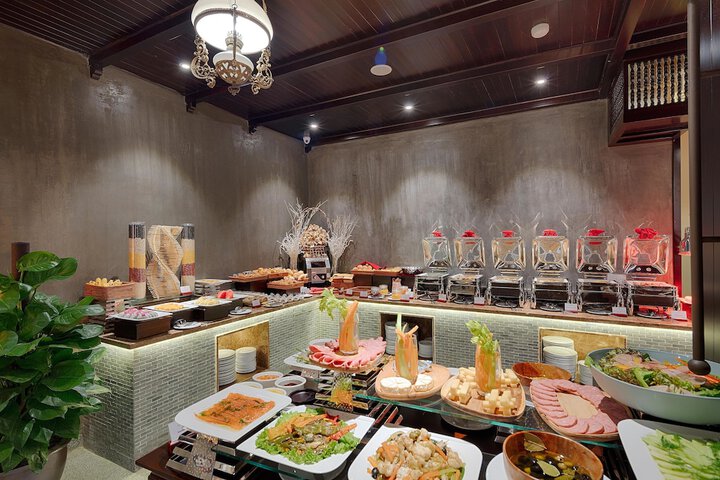 Dining 57 of 74