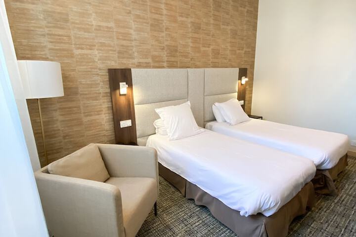 Room 18 of 72
