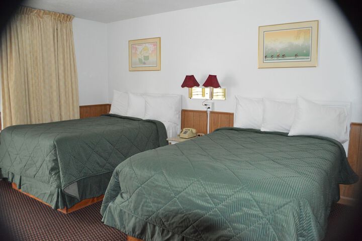 Room 6 of 22