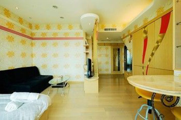 Room 35 of 39