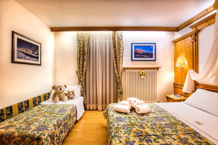 Room 20 of 122