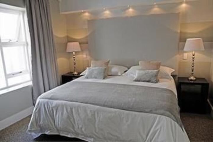 Room 20 of 33