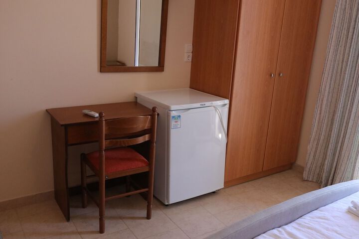 Room 7 of 46