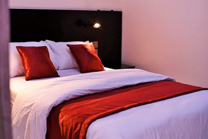 Room 6 of 26