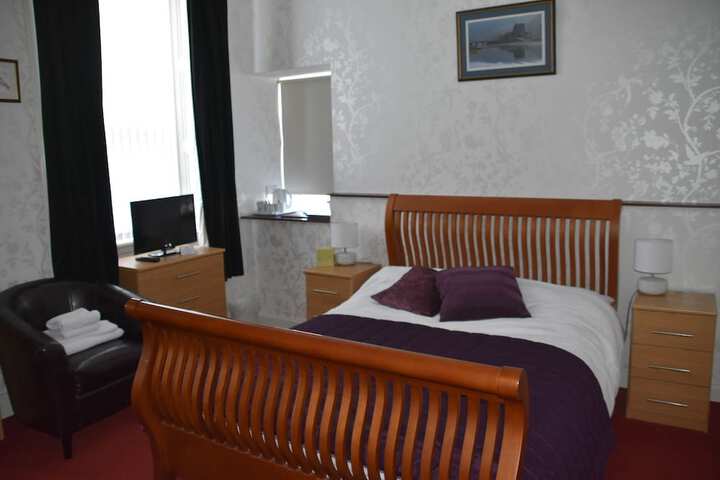 Room 12 of 20