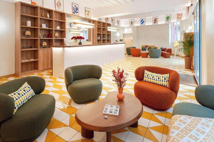 Guest Lobby