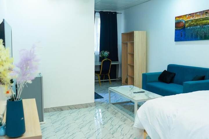 Room 2 of 8