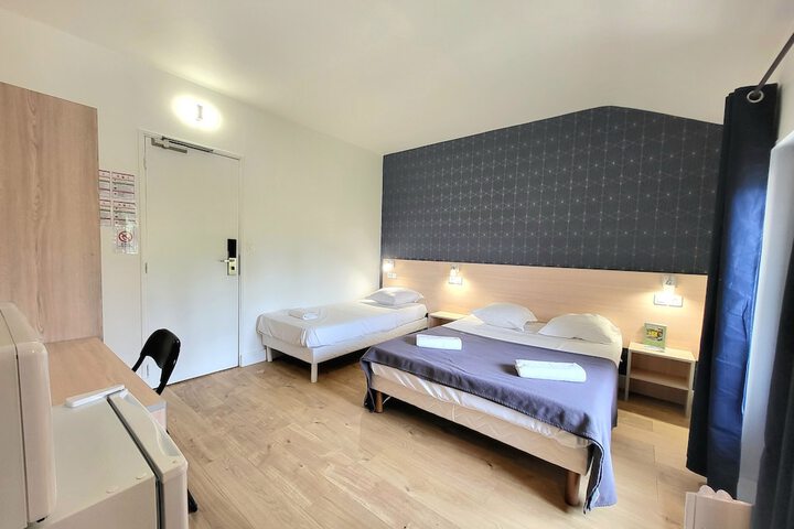 Room 10 of 21