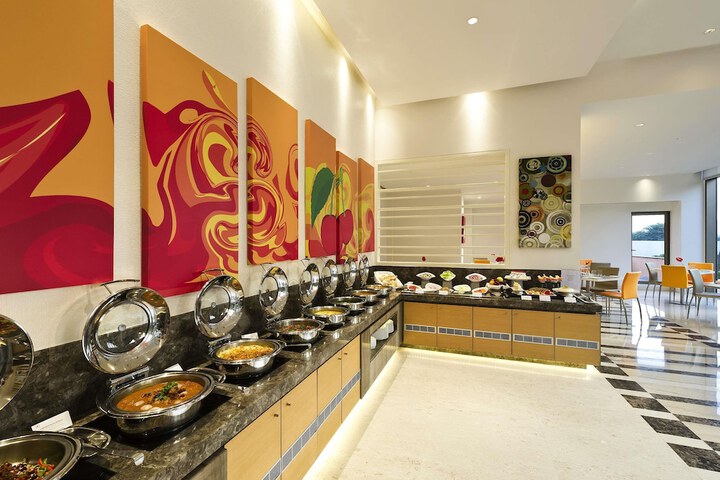 Dining 40 of 62