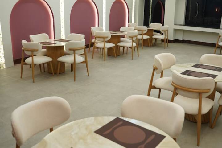 Dining 69 of 84