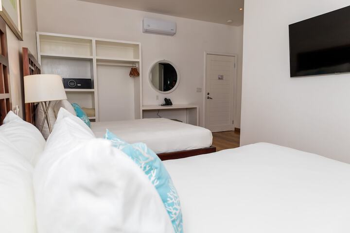 Room 10 of 44