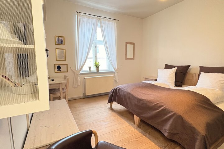 Room 15 of 62