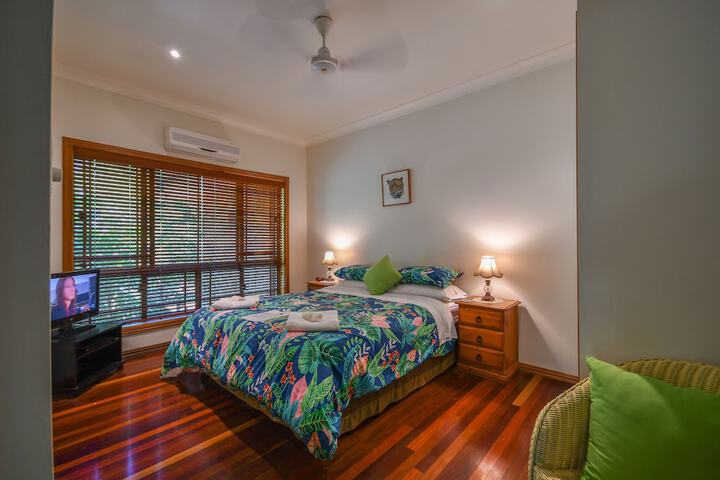 Room 7 of 26