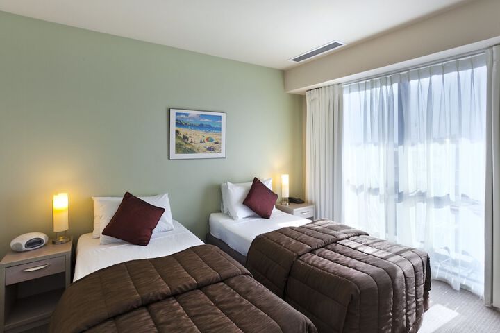 Room 3 of 39
