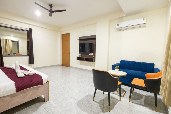 Room 8 of 29