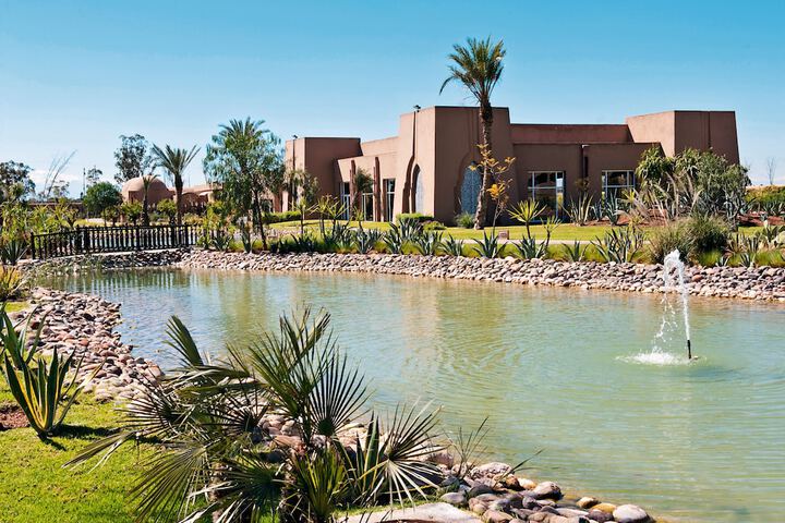 Hotel Exterior 65 of 70