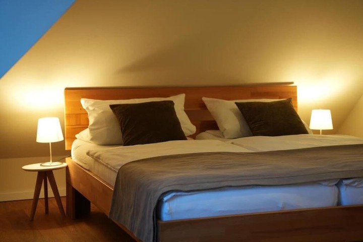 Room 2 of 19