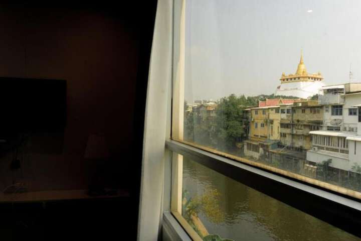 Room 90 of 142