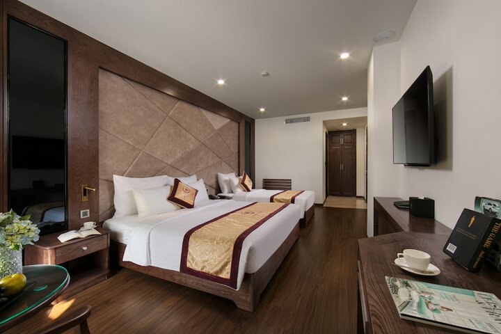 Room 19 of 53