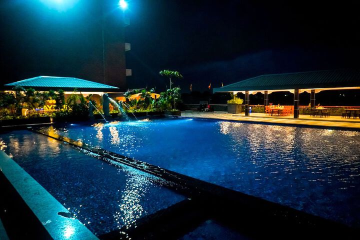 Pool 4 of 16