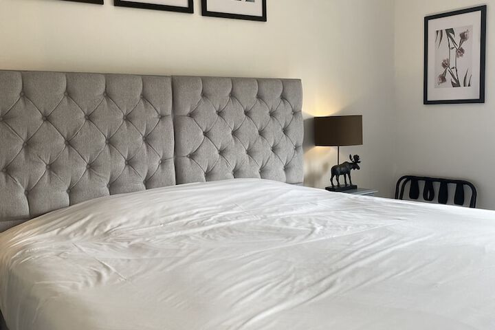 Room 3 of 85