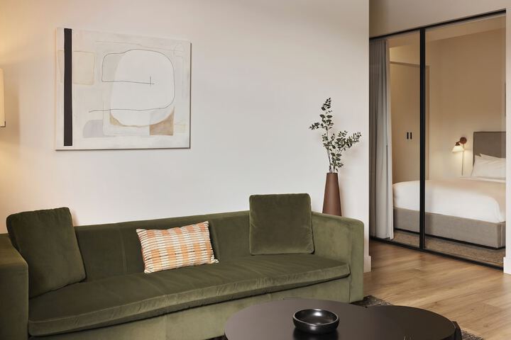 Room 42 of 69