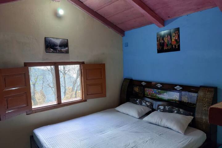 Room 6 of 14