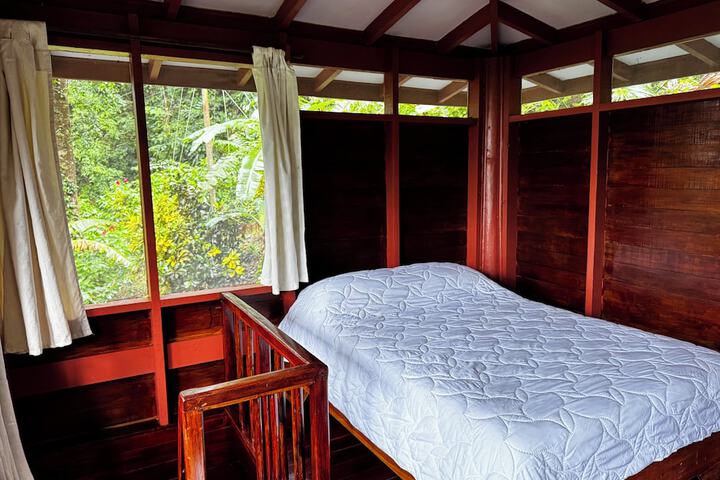 Room 5 of 92