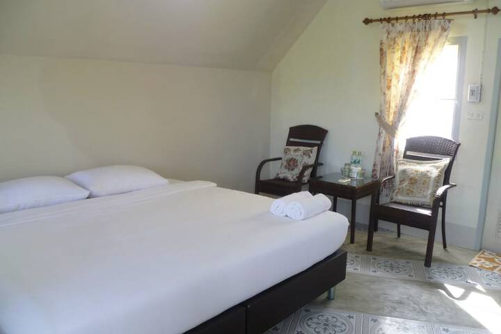 Room 28 of 52