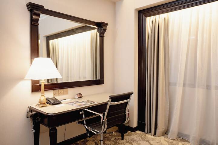 Room 21 of 66