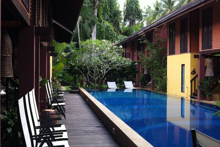 Hotel Pool