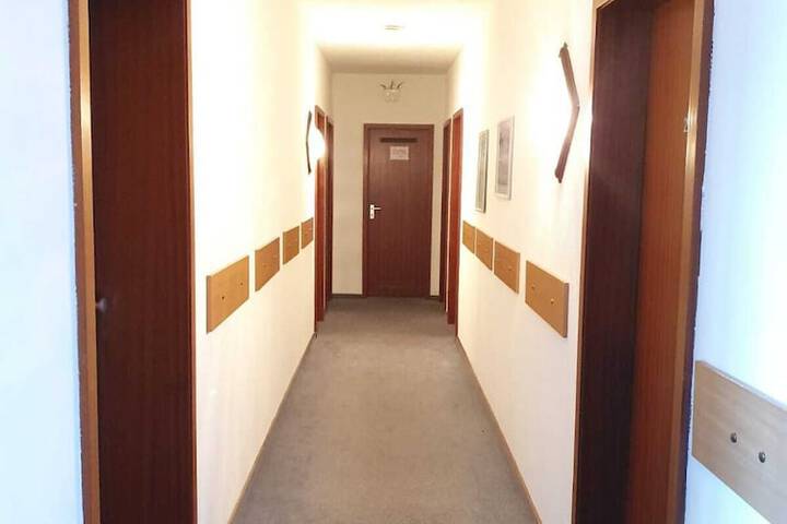 Ballroom/Hall 36 of 39