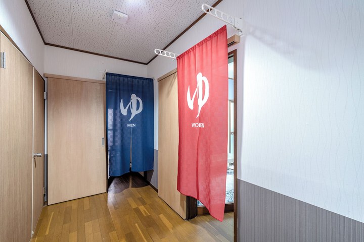 Room 33 of 56