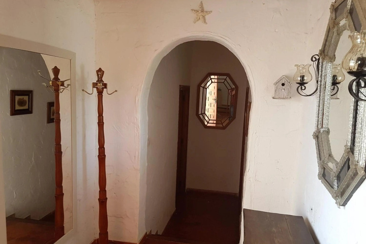 Room 11 of 26