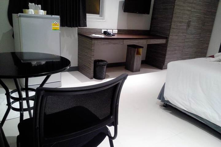 Room 11 of 24