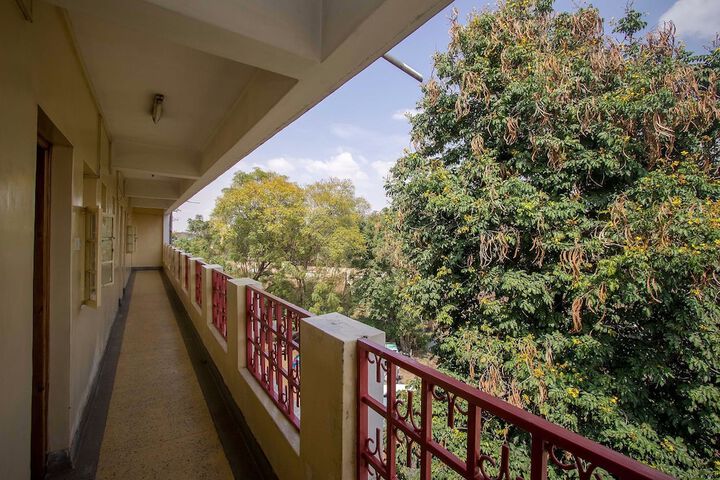 Ballroom/Hall 14 of 21