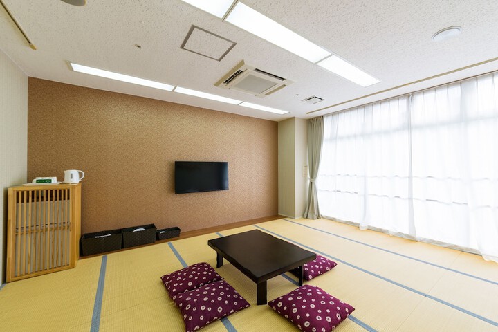 Room 22 of 96