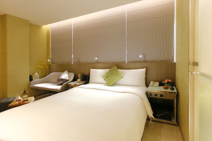 Room 28 of 45