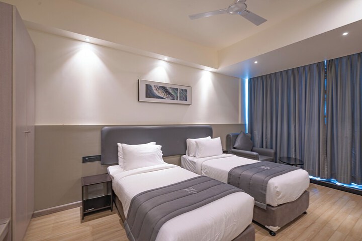 Room 14 of 24