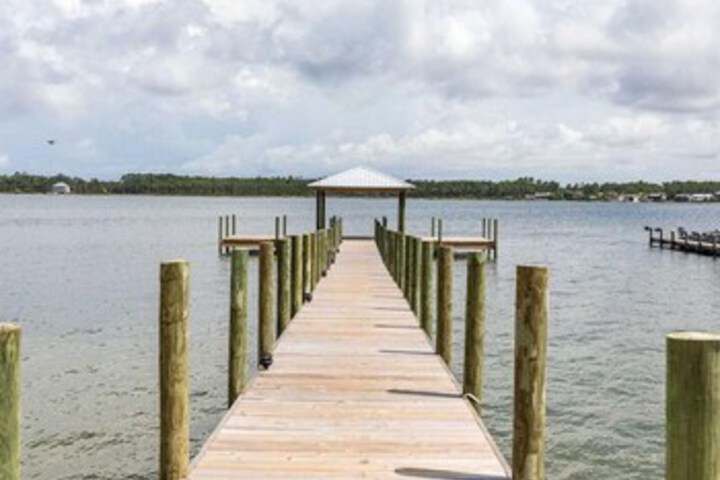 Property Grounds 105 of 177