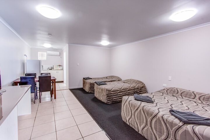Room 4 of 22