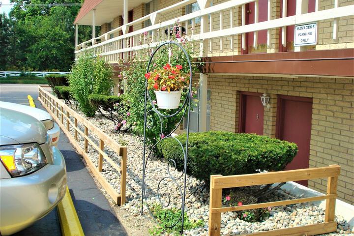 Country Meadow inn