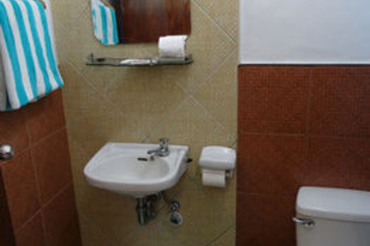 Room 3 of 63