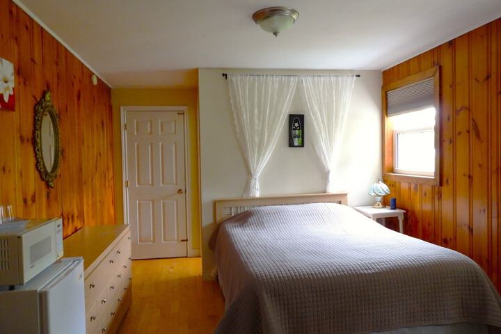 Room 6 of 15