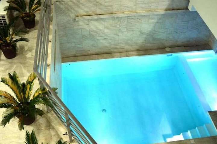 Pool 34 of 58