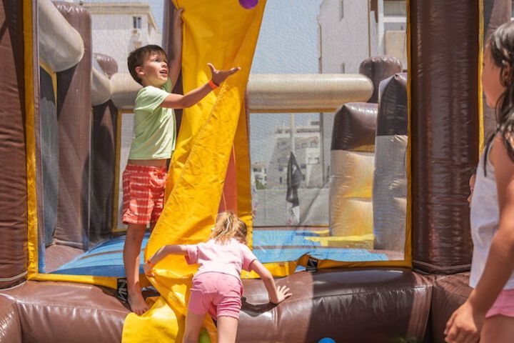 Childrens Activities 80 of 126