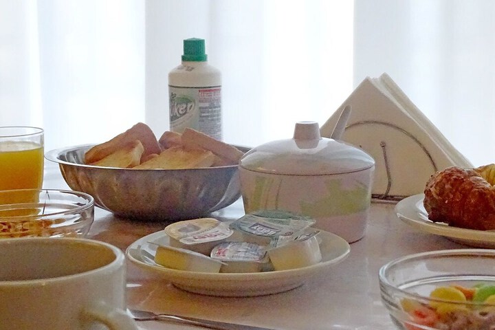 Breakfast/Coffee Service 15 of 18