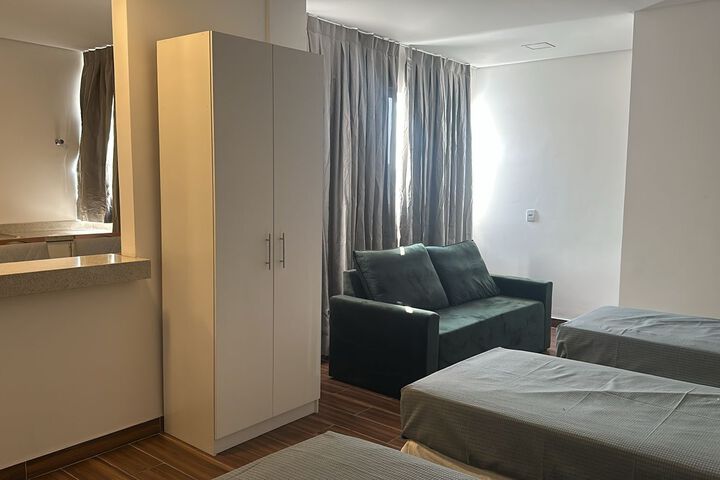 Room 15 of 24